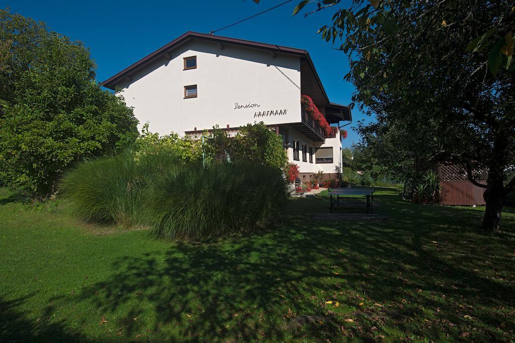 Pension Hartmann St. Kanzian am Klopeiner See Exterior foto